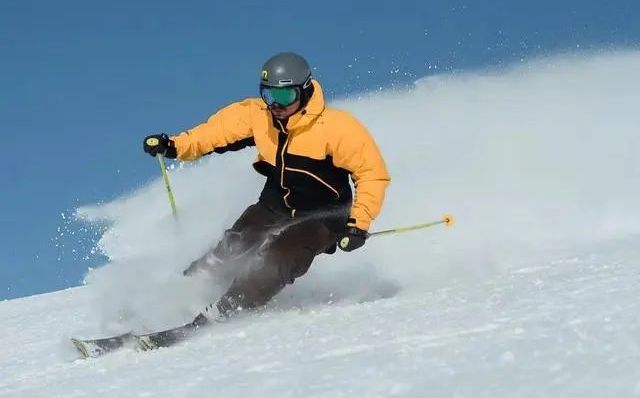 hth·华体会体育“南方小土豆”带火冰雪旅游！纺织企业如何布局冰雪产业？(图3)